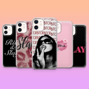 Peut inclure: Une collection de cinq coques de téléphone avec divers motifs. Les coques présentent des textes tels que "Rise & Slay" et "Slay", une empreinte de lèvres et une image en noir et blanc d'une femme. Une coque répète le mot "Bitch".