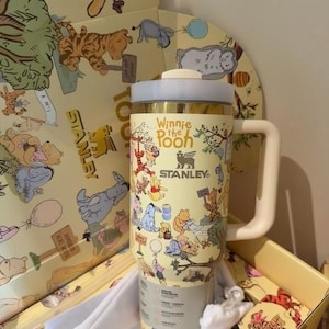 クラシックなプーさんスタンレータンブラー40オンス、レーザープリントデザイン