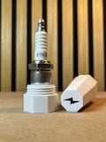 Spark Plug Holder – 3D Printed Protective Case for One Plug – Compact & Durable Travel Storage product logo