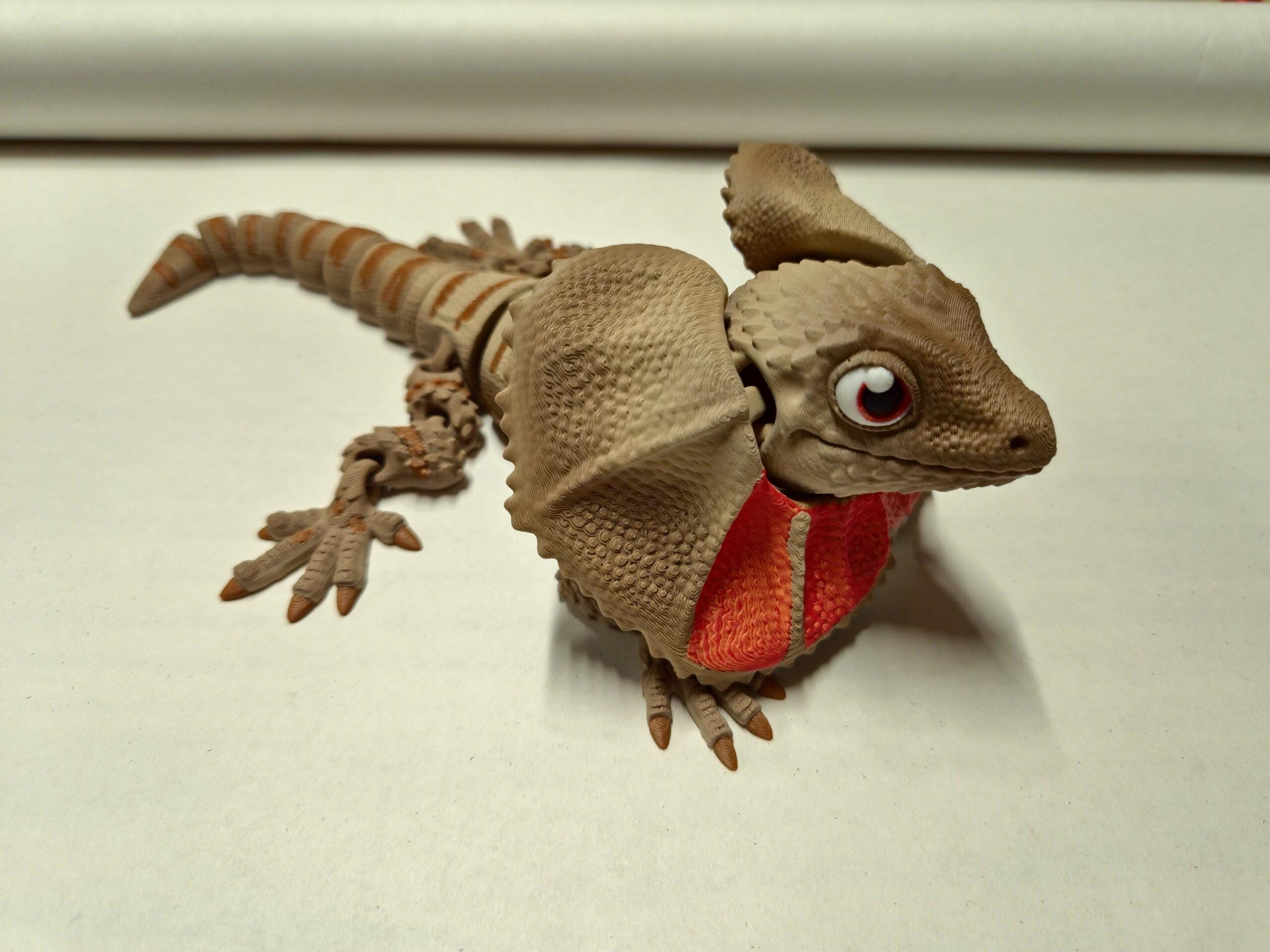 3D Printed Frilled-neck Lizard Toy: Flexible Reptile Figurine - Etsy ...
