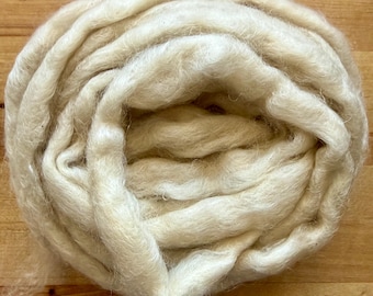 Cashmere Roving - 100% Natural Oatmeal ready-to-spin fiber