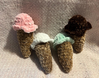 Pink or Green ice cream cat toy