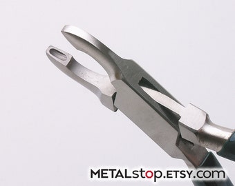 Loop closing pliers by Beadsmith Jewelry Making hand tool to close jump rings or wire loops with grips 5.5" total tool length