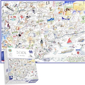 Peut inclure: Une carte illustrée et détaillée du Devon, en Angleterre, avec des dessins et du texte. La carte présente des monuments, des produits locaux et des détails humoristiques. Une boîte de puzzle avec le même design est également visible.