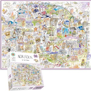 Puede incluir: Un mapa ilustrado de Norfolk, Inglaterra, con una caja de rompecabezas de 1000 piezas a juego. El mapa está lleno de dibujos de lugares emblemáticos y figuras. La caja del rompecabezas y el mapa presentan el texto "NORFOLK" y el nombre del artista, Tim Bulmer.