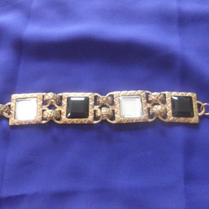 8 1/4&quot; Heavy Vintage Bracelet Black and Quartz Design Lobster Clasp 1&quot; Squares