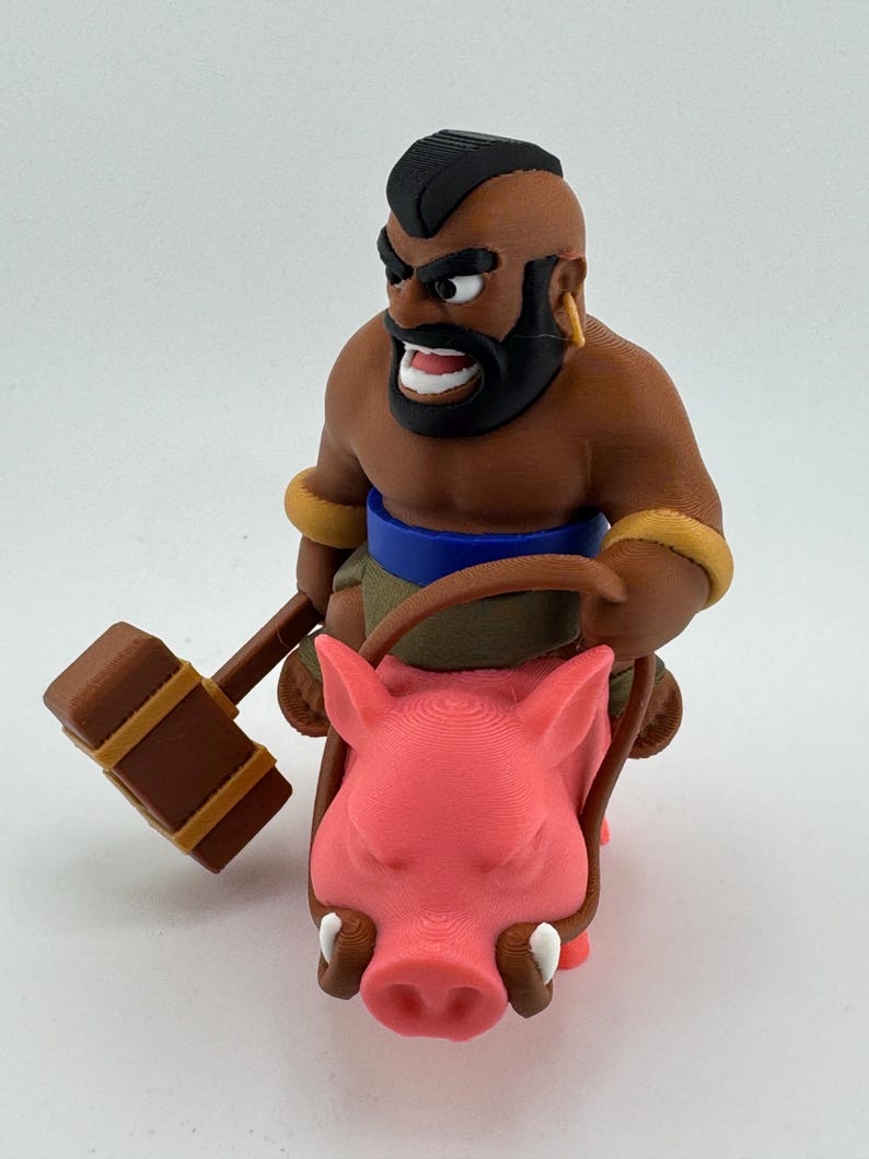 Figura multicolor de Hog Rider de 3,8 pulgadas de alto inspirada en Clash Royale imagen 3