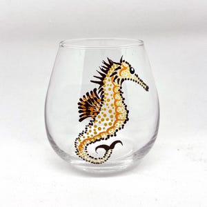 Seahorse Stemless Wine Glass - Handmade Beach Theme Gift, 20 oz