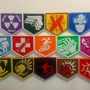 Black Ops Zombies Perk Väggtallrikar: Dekorativ väggkonst för spelrum