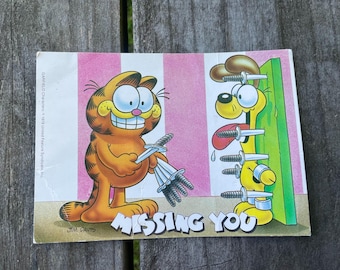 Vintage Garfield Postcard: 1980s Collectible Cartoon