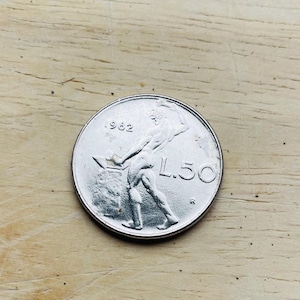 Vintage L.50 1982 Italian Lire Coin, VGC