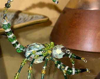 美しいビーズ細工のサソリ