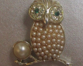 Vintage Sarah Coventry Pin Owl Rhinestones And Faux Pearls