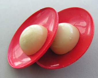 Botones de celuloide vintage, platillos voladores rojos, grandes, 1,75 pulgadas, plástico antiguo, 2 unidades