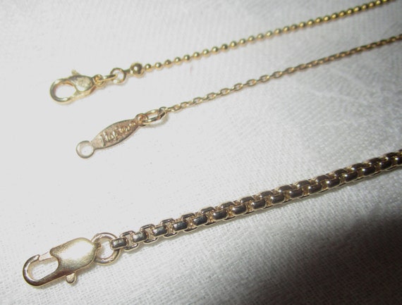 Vintage Anklets Collection Lot of 3 Gold Color Me… - image 3