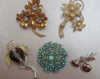 Vintage Pins Flower Form Rhinestones Mixed Metals Realistic Coro 5 Pieces Lot