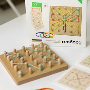 Feinmotorik Montessori Logisches Geoboard Inklusive Gummibänder und Aktivitätskarten Geschenk für Kinder Boost Kreativität und räumliches Denken