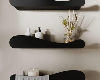 Półka łazienkowa Steell, minimalistyczna wisząca metalowa półka, stylowa wisząca półka, metalowy wystrój łazienki