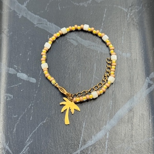Bracelet made of Miyuki beads and shell beads