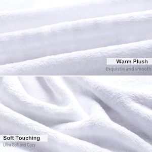 Puede incluir: Primer plano de una manta blanca y afelpada con pliegues suaves. El texto "Warm Plush, Exquisite and smooth" y "Soft Touching, Ultra Soft and Cozy" son visibles. La manta parece estar hecha de un material suave y esponjoso.