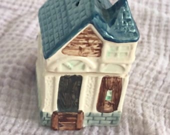 Vintage Tiny House Salt and Pepper Shaker Set