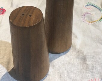 Vintage Wood Salt and Pepper Shakers Shaker Set Natural