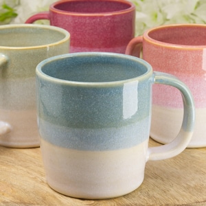 Tasse à café en céramique faite main : tasse à thé en grès colorée, cuisine confortable - Quatre couleurs disponibles