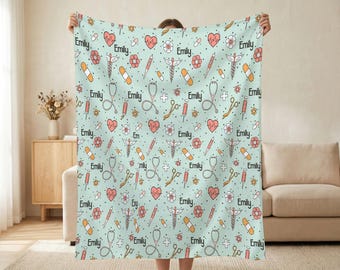 Coperta personalizzata con nome da infermiera, calda coperta boho per divano, estetica per la casa, regalo per l'inaugurazione della casa