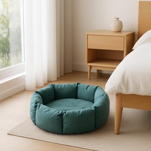 Cat bed / dog bed, soft pet pillow - anti-scratch velour, scratch-resistant, waterproof bottom, perfect gift for pet owner.