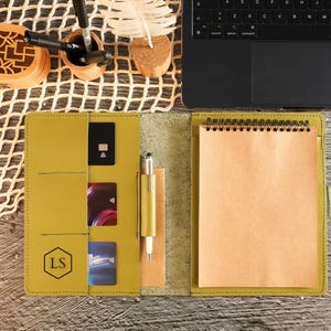 Portafoglio di lusso in pelle conciata al vegetale - Organizer esecutivo personalizzato con scomparti per carte e tasca per notebook - Regalo aziendale ecologico per lei