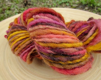 60 grams 85 yards - Handspun yarn single ply Thick and Thin falkland wool hand dyed