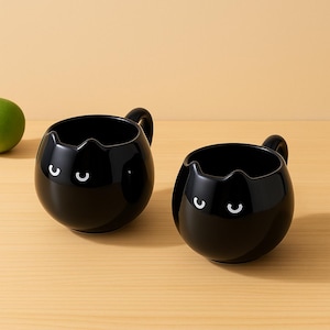 Jiji 黒猫型セラミックマグ 13オンス - かわいいコーヒーティーカップ、クリエイティブな動物愛好家へのギフト、女性や子供、オフィスでの使用に最適なかわいい猫マグ、ギフトキャット