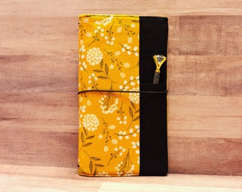Couverture de carnet de notes florale moutarde : Fauxdori végétalien avec poche pour stylo