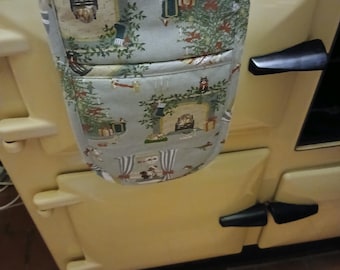 Cosy Christmas Design Oven Gloves