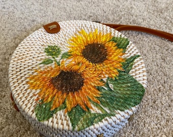 Round Crossbody Rattan Summer Bag