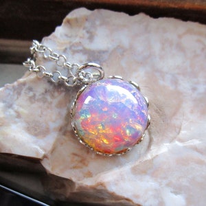 Vintage Bohemian Pink Opal Glass Pendant Necklace