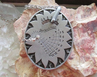 Vintage Pewter Shepherd's Watch Working Sundial Pendant Necklace