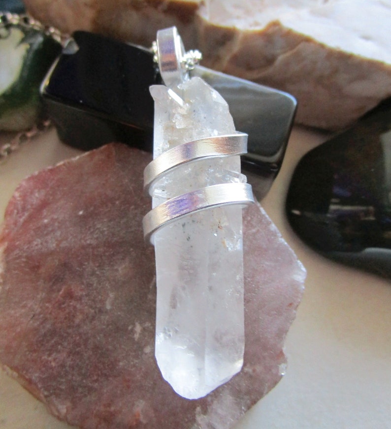 Natural Clear Quartz Crystal Druzy Point Wire Wrapped Pendant Necklace immagine 6