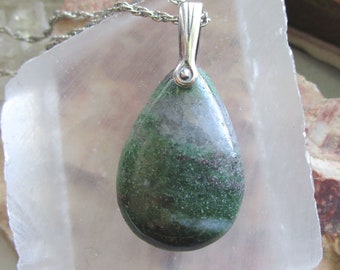 Moss Agate Natural Crystal Gemstone Pendant Necklace