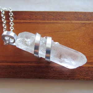 Natural Clear Quartz Crystal Druzy Point Wire Wrapped Pendant Necklace immagine 2