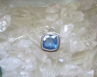 Vintage Blue Topaz Sterling Silver Lori Bonn Pendant Necklace