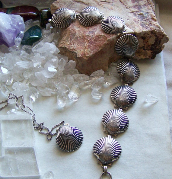 Vintage Beau Sterling Silver Repoussee Seashell B… - image 8