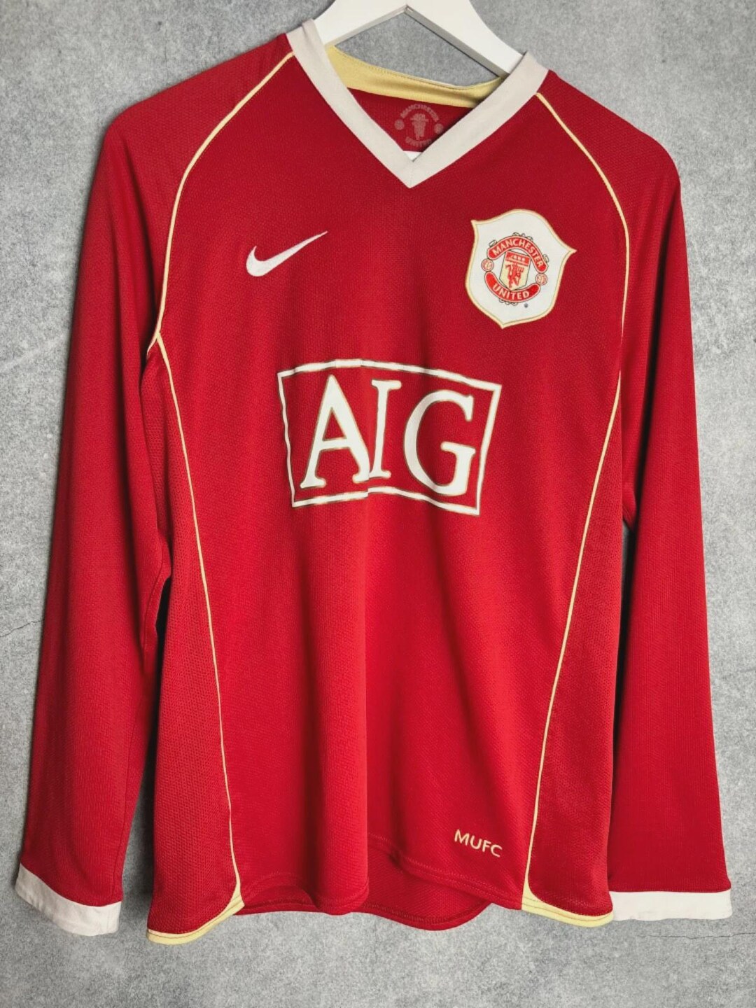 人気　レア　NIKE Manchester United AIG Jersey Buy Manchester United Nike 2006-2007 Home Jersey Long Sleeve AIG