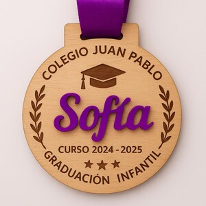 Regalo de graduación personalizado Medalla de graduación de madera grabada / Regalo de graduación / egresados de guardería y escuela