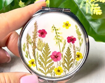 Large Dried Flower Resin Pill Box: Handmade Floral Travel Organizer