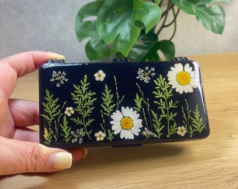 14 Day Pill Box with Real Flowers | Resin Pillbox