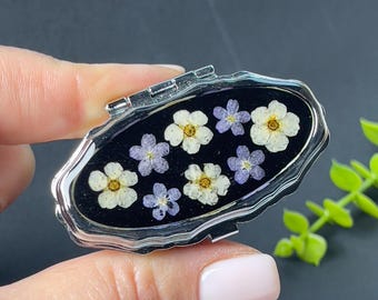 pill box dried flowers,epoxi resin, mini Pill Organizer,