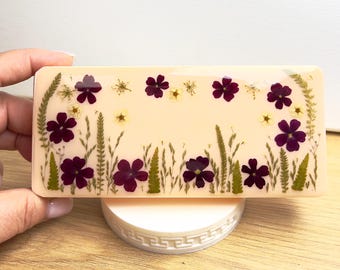 14-dagars pillerask – riktiga torkade blommor, botanisk hartsdesign