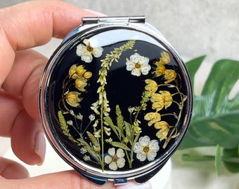 Botanical Pressed Flower Pill Box, Round Floral 3 Compartment Case