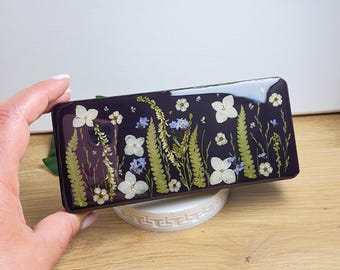 Pastillero botánico de 14 días, organizador semanal de vitaminas con flores prensadas.